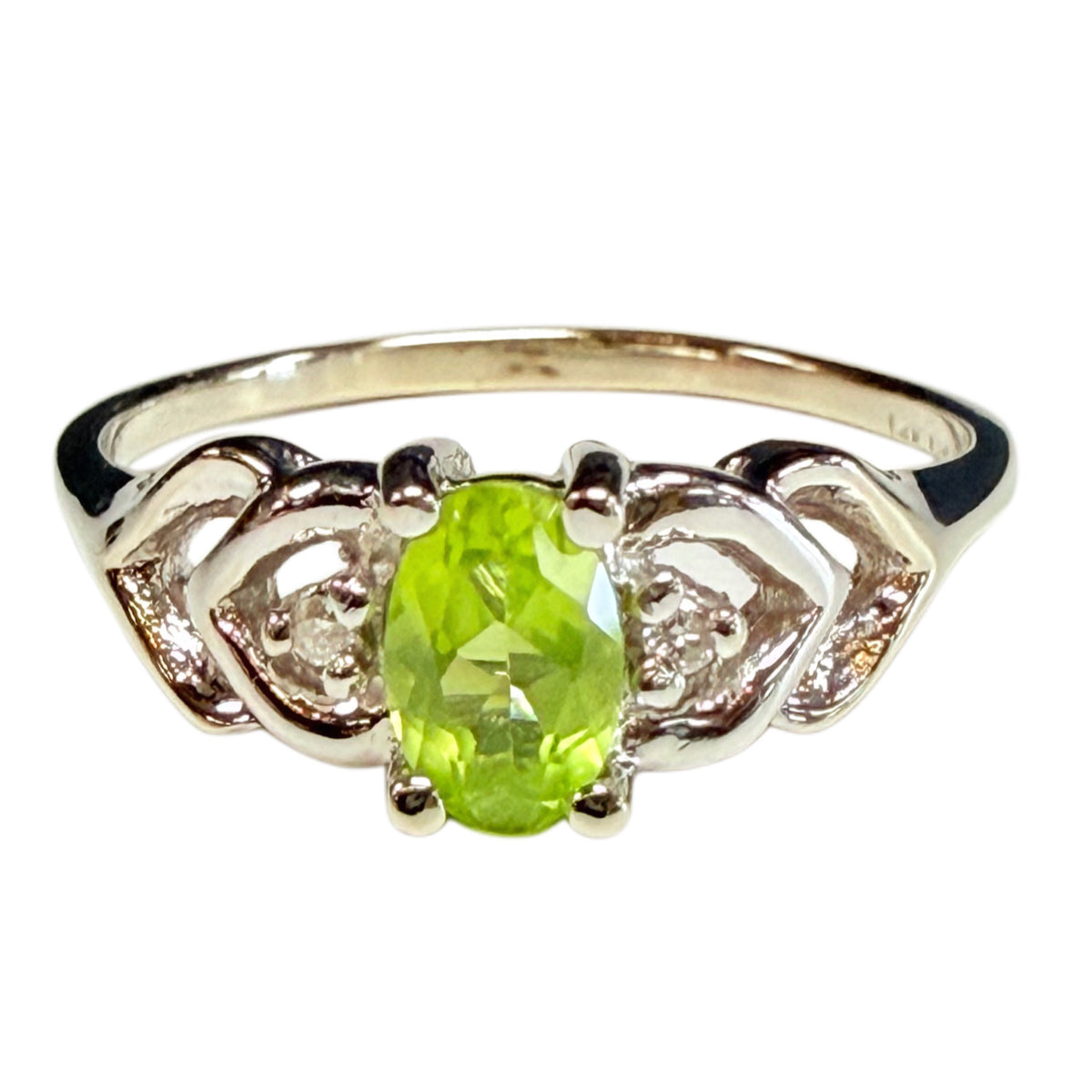 14k White Gold Peridot & Diamond Ring