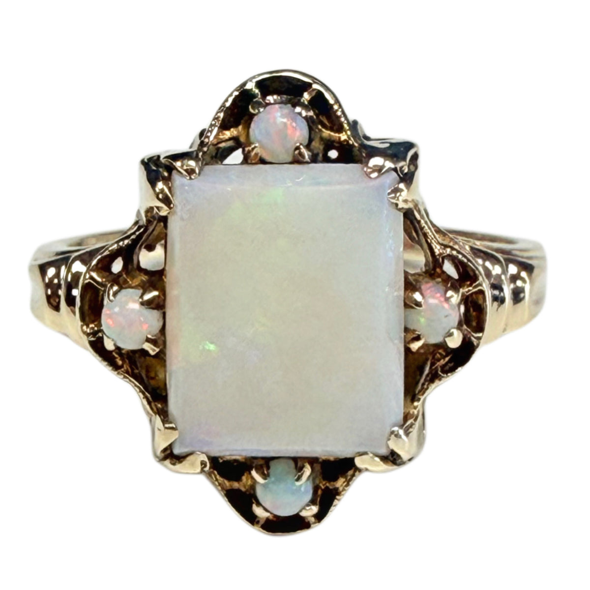 10k Yellow Gold Opal Ring