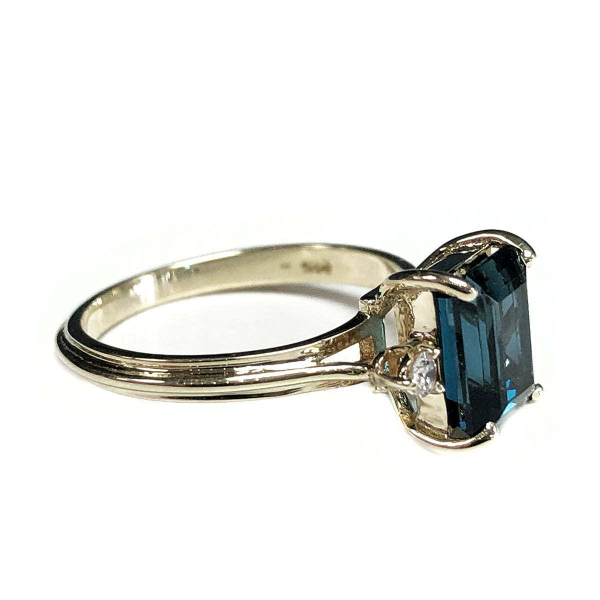 14k Gold London Blue Topaz & Diamond Ring