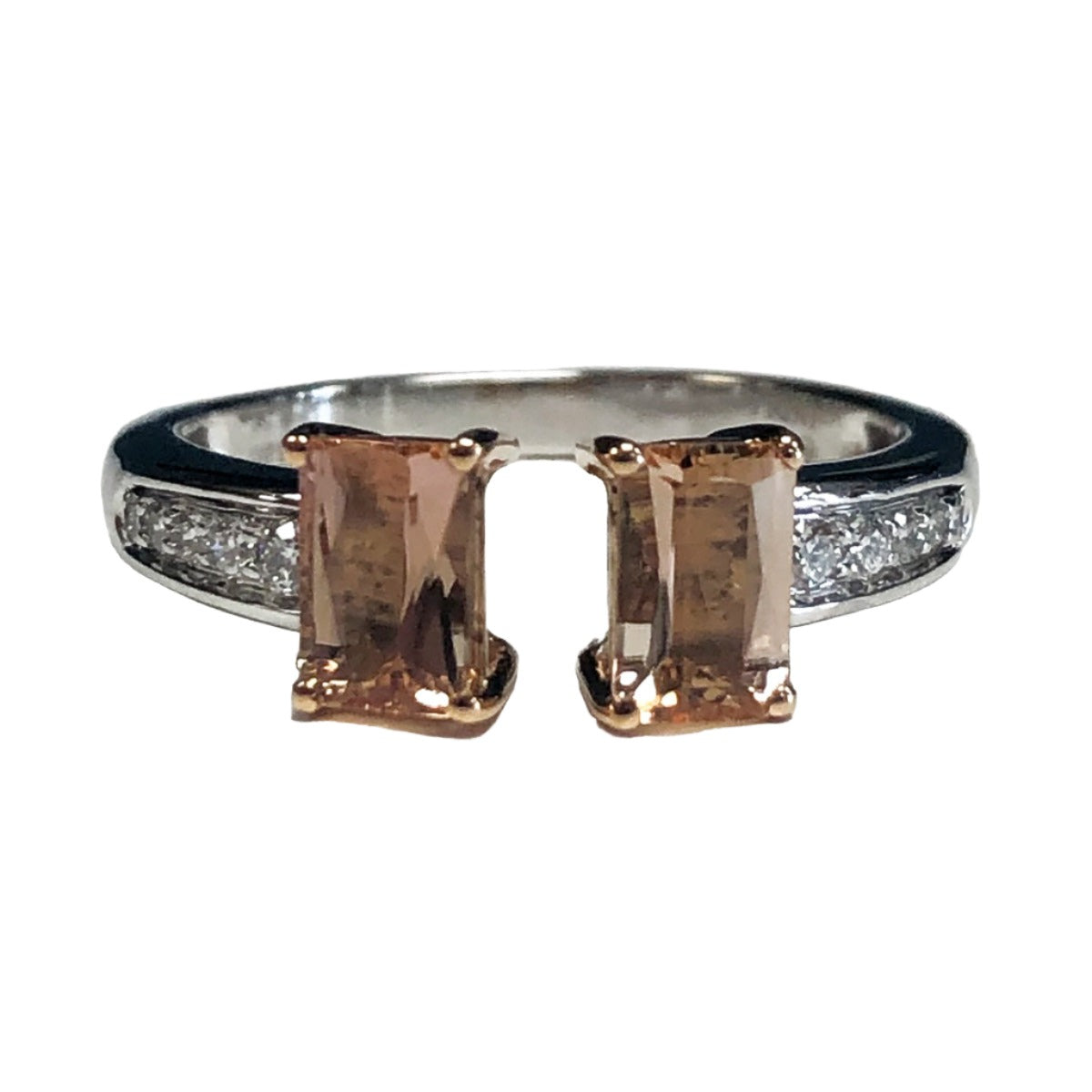 18k Gold Morganite & Diamond Ring