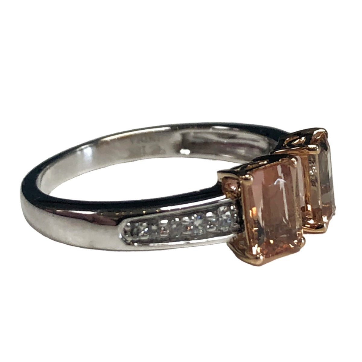 18k Gold Morganite & Diamond Ring
