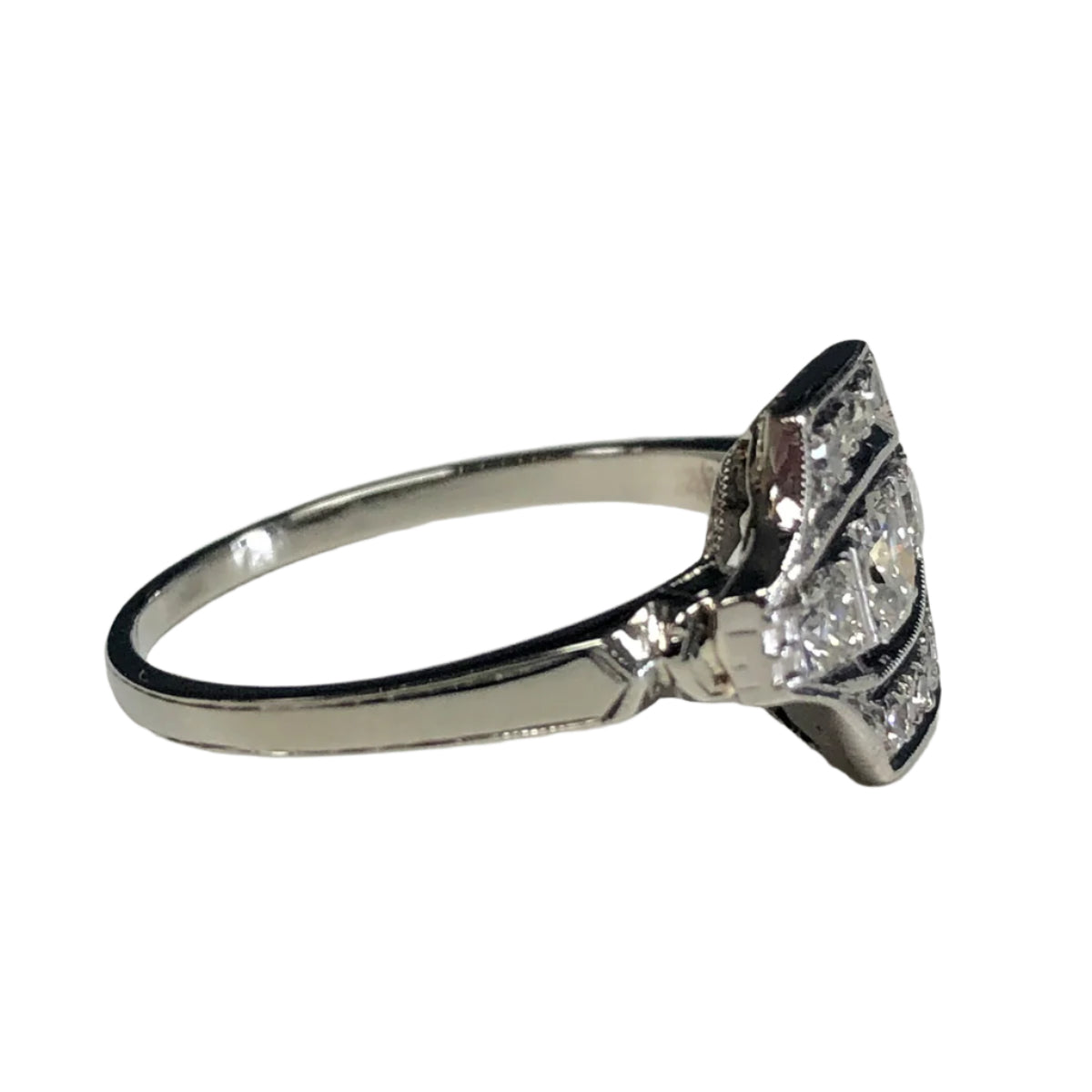 18k White Gold Diamond Ring