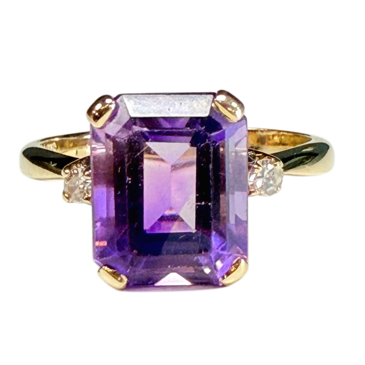 14k Yellow Gold Amethyst & Diamond Ring