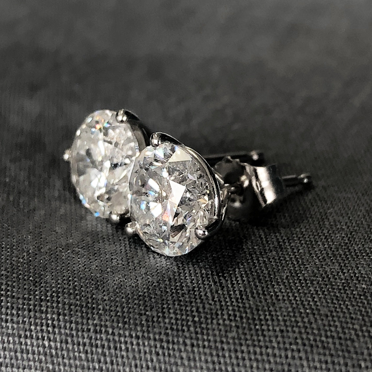 White Gold Diamond Stud Earrings (3.13 Carat)