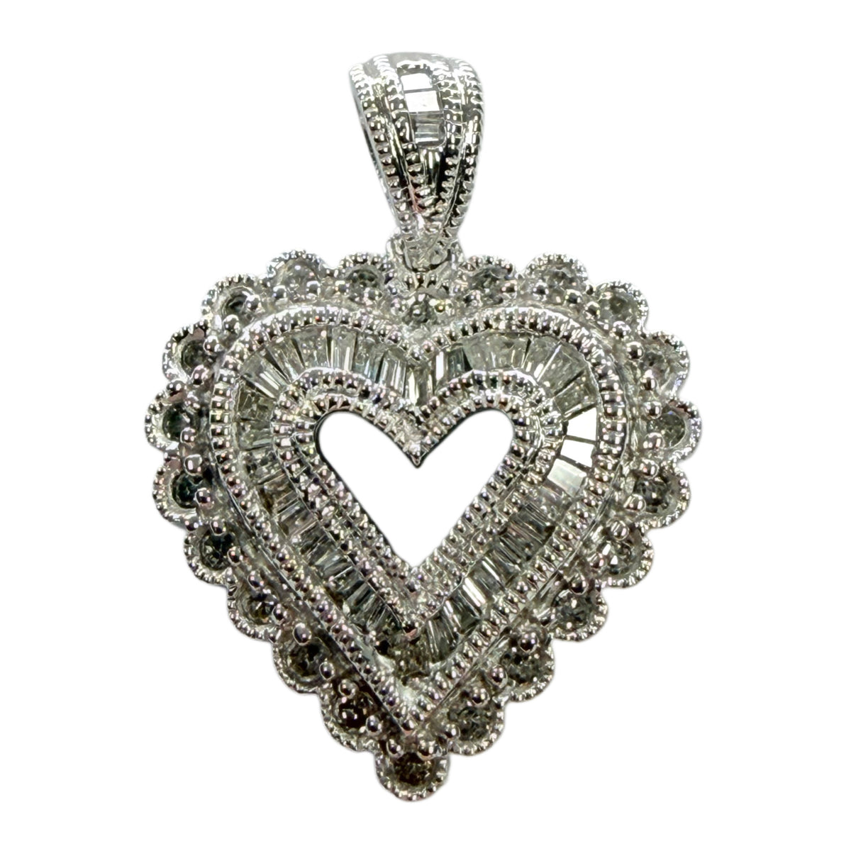 10k White Gold Diamond Heart Pendant