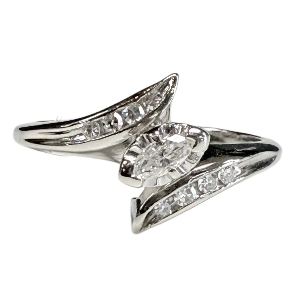 14k White Gold Diamond Ring
