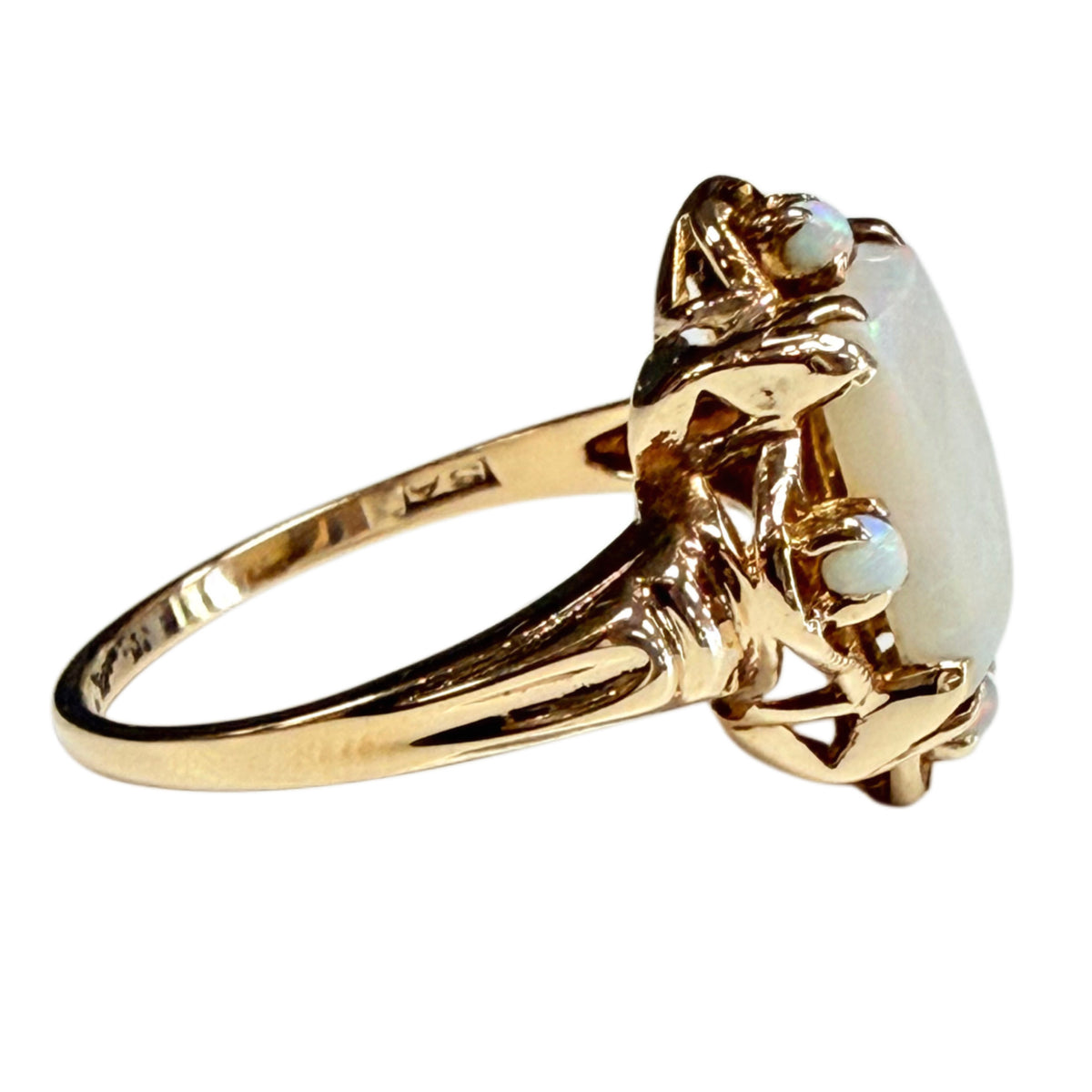 10k Yellow Gold Opal Ring