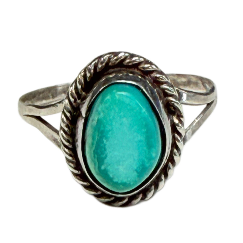 Native American Silver & Turquoise Ring