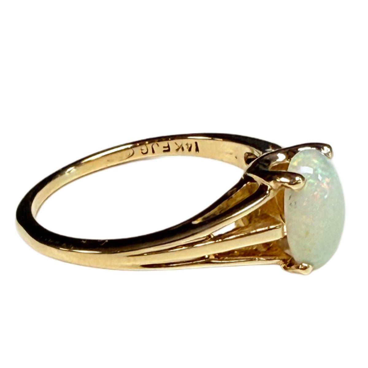 14k Gold & Opal Ring