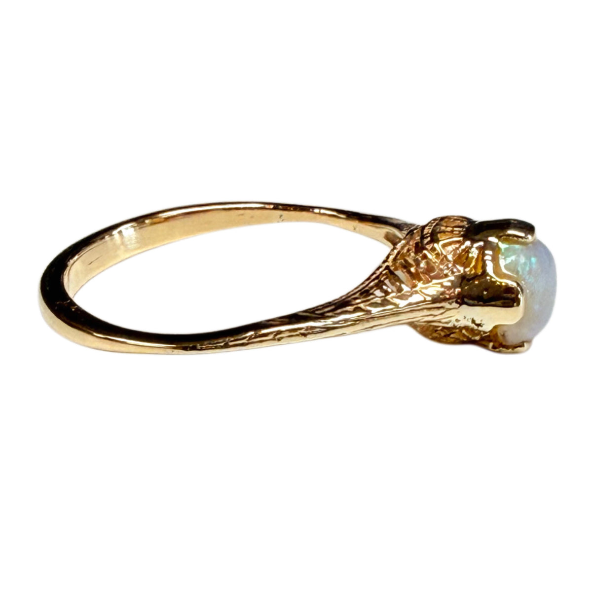 10k Yellow Gold Art Deco Opal Ring