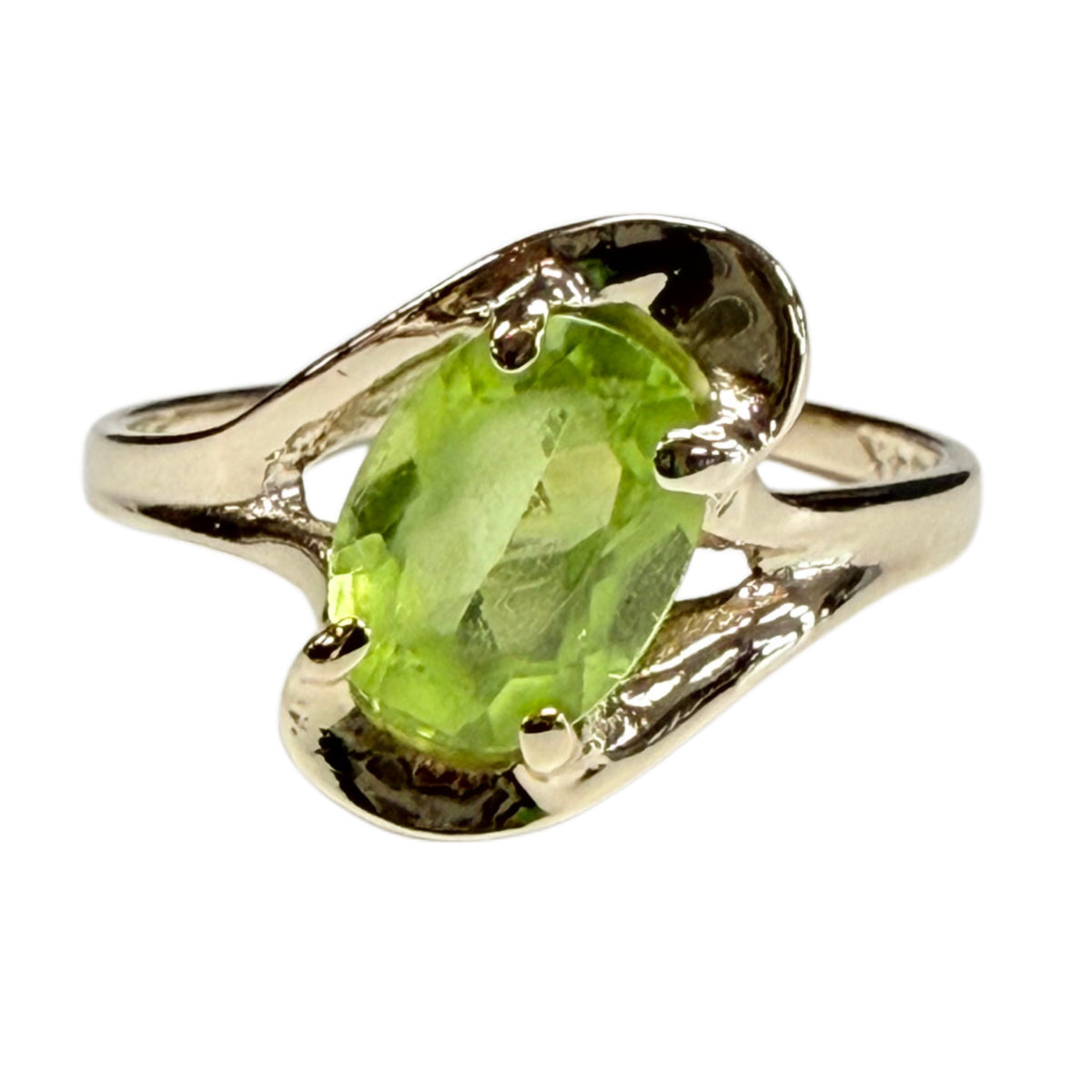 14k Gold & Peridot Ring