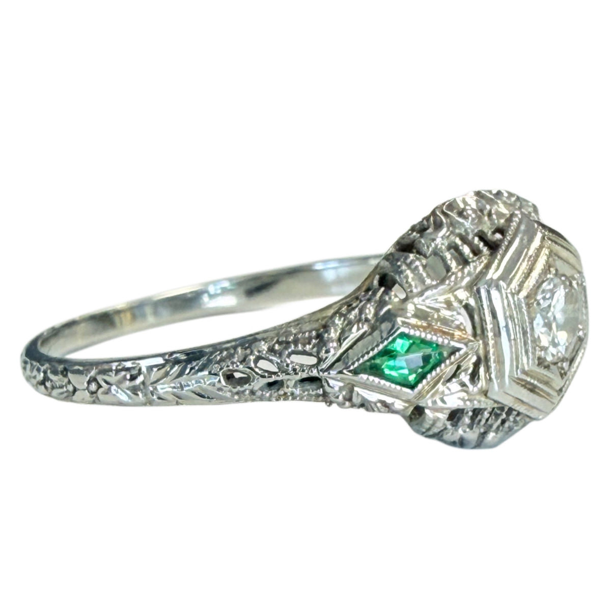 Art Deco 18k Gold Diamond & Emerald Ring