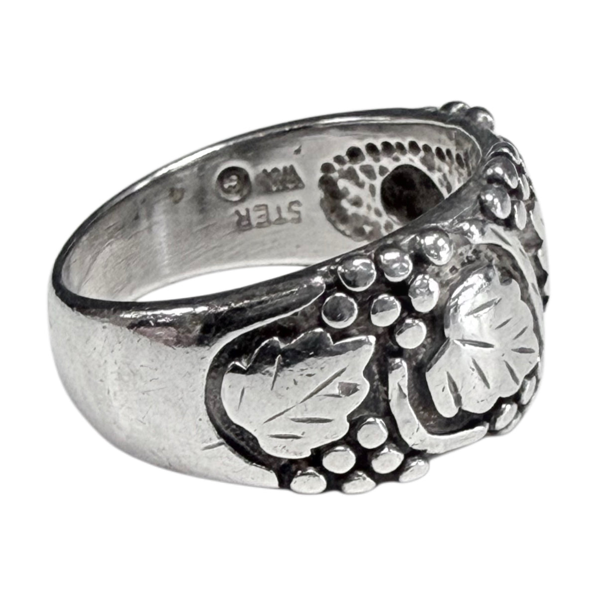 Silver Vine Ring