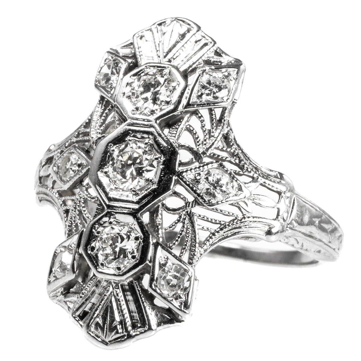 18k White Gold Art Deco Filigree Diamond Ring