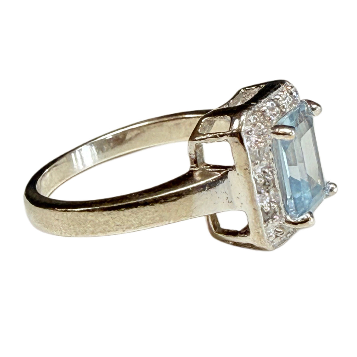 Silver & Aquamarine Ring