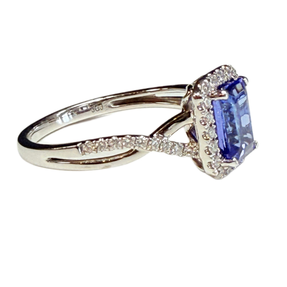 14k Tanzanite & Diamond Ring