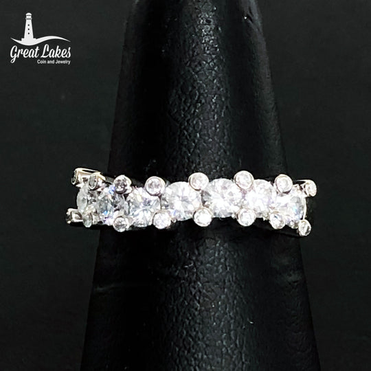 18 k White Gold Diamond Ring