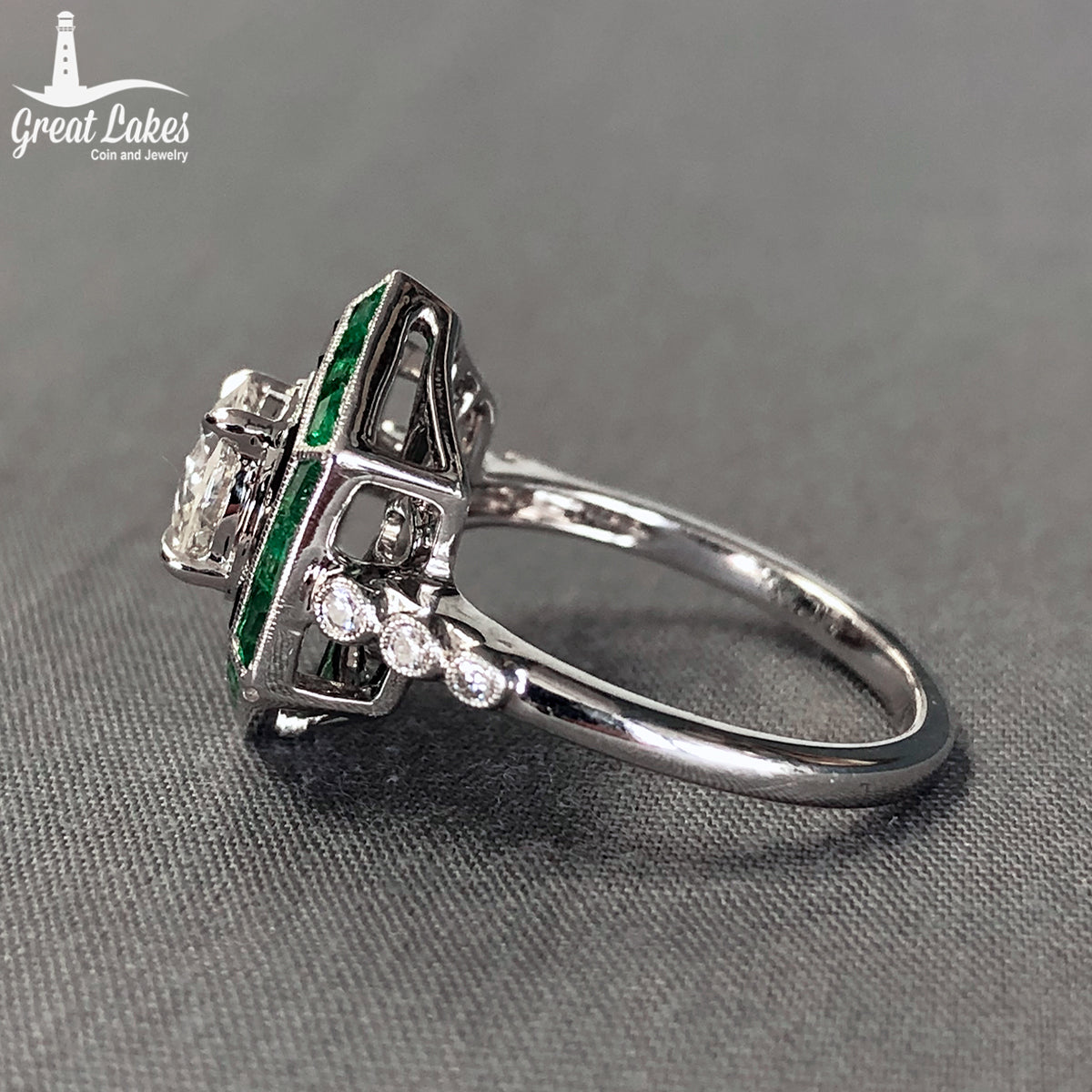 Vintage Inspired 18 k White Gold Emerald Onyx &amp; Diamond Ring