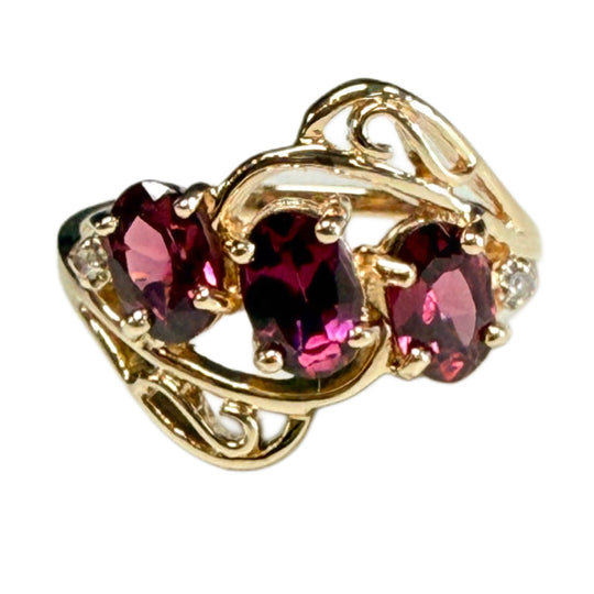 14k Gold & Garnet Ring