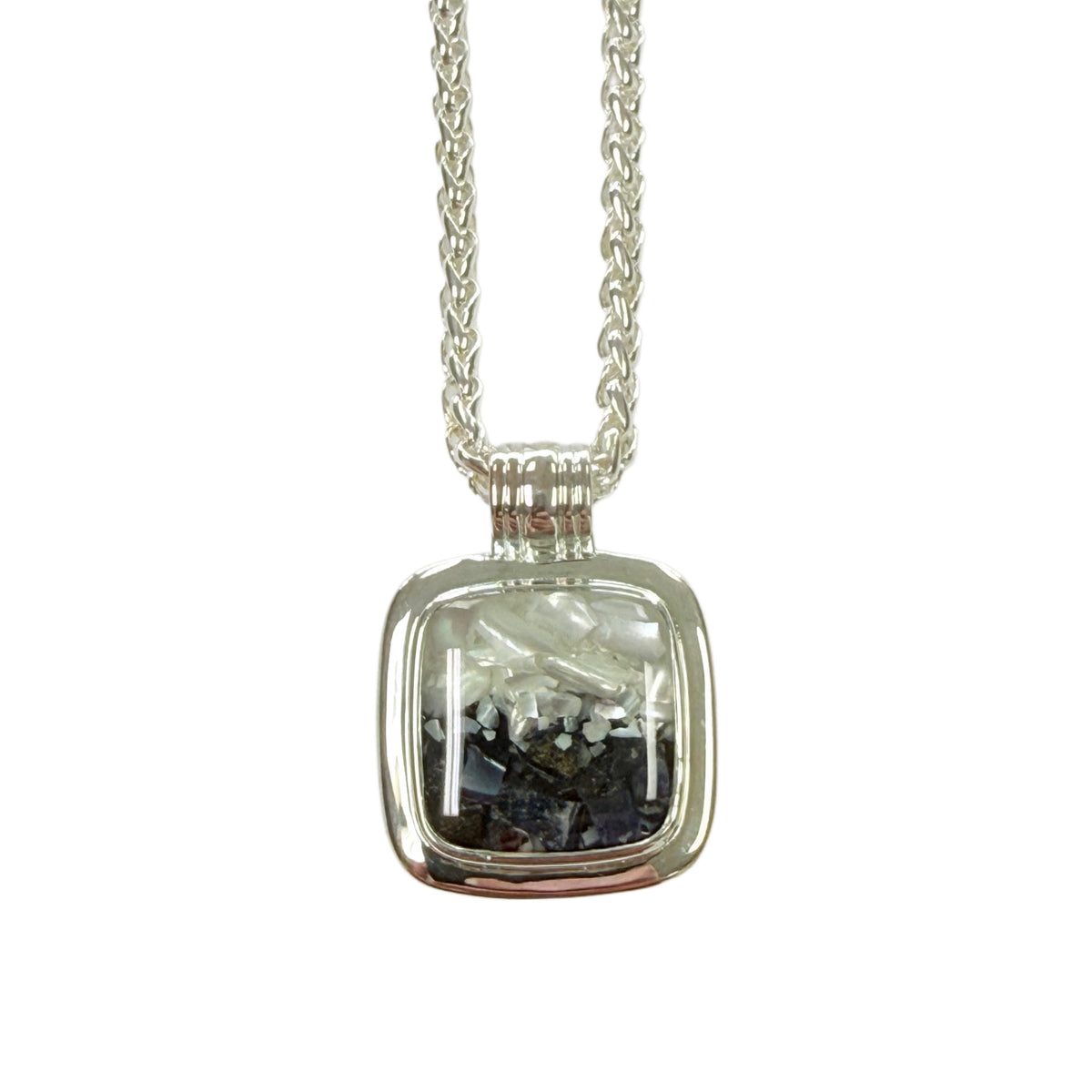 Dune Mother of Pearl Gradient Cushion Cut Nautical Necklace