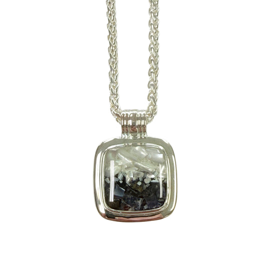 Dune Mother of Pearl Gradient Cushion Cut Nautical Necklace