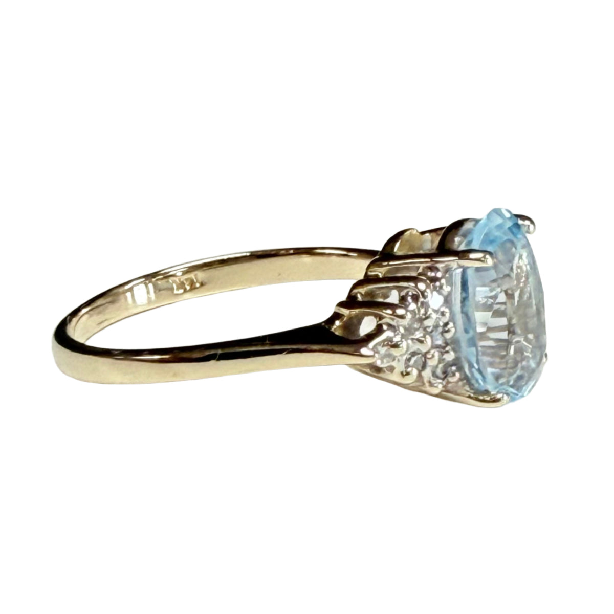 14k Gold Aquamarine & Diamond Ring