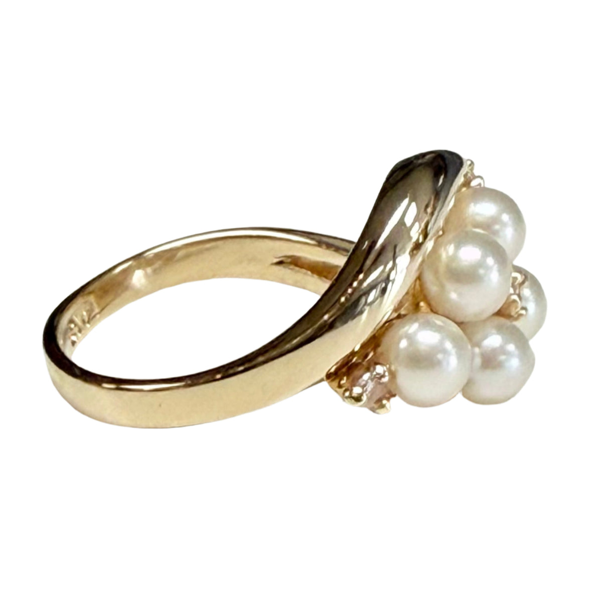 14k Gold Pearl & Diamond Ring