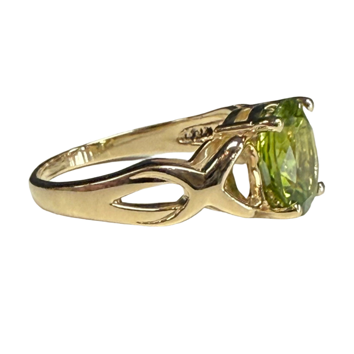 14k Gold & Peridot Ring