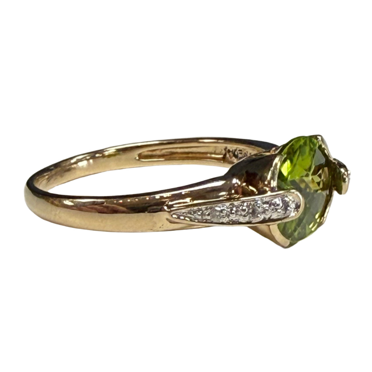14k Gold Peridot & Diamond Ring