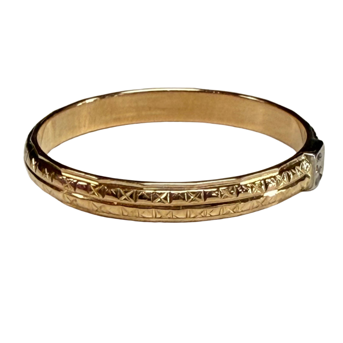 18k Gold Ring with Diamond Chip