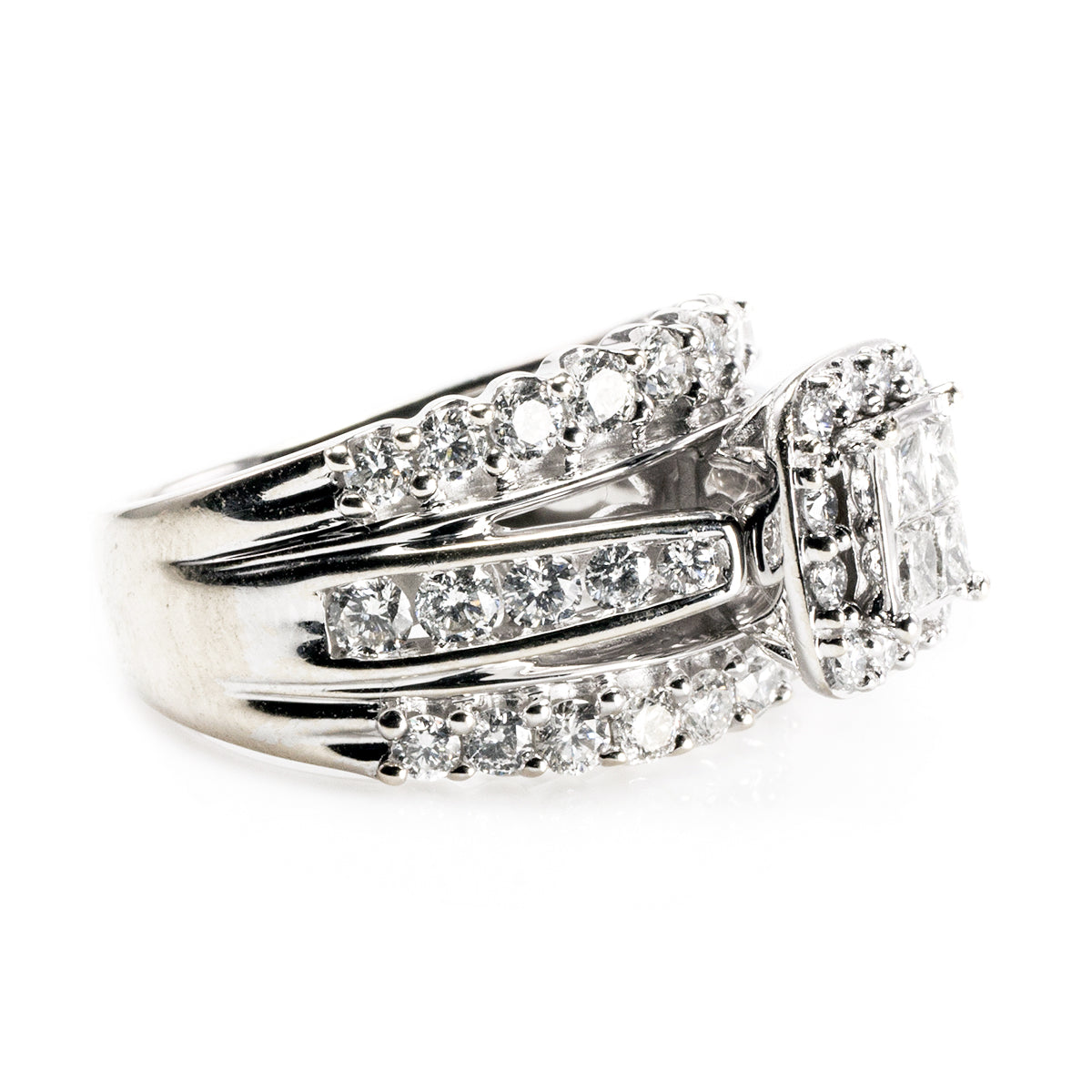 14 k White Gold Princessa Diamond Ring