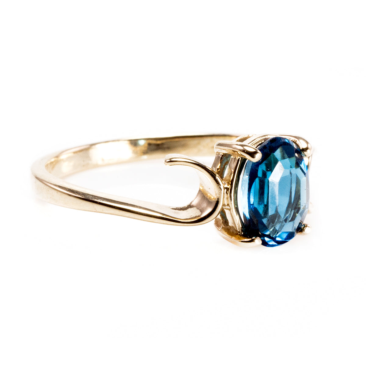 14 k Yellow Gold &amp; Blue Topaz Ring