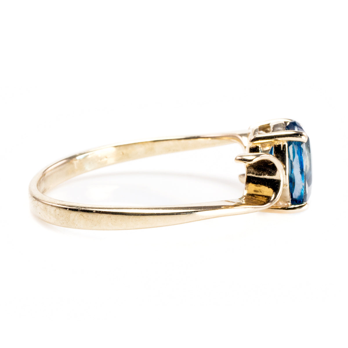 14 k Yellow Gold &amp; Blue Topaz Ring