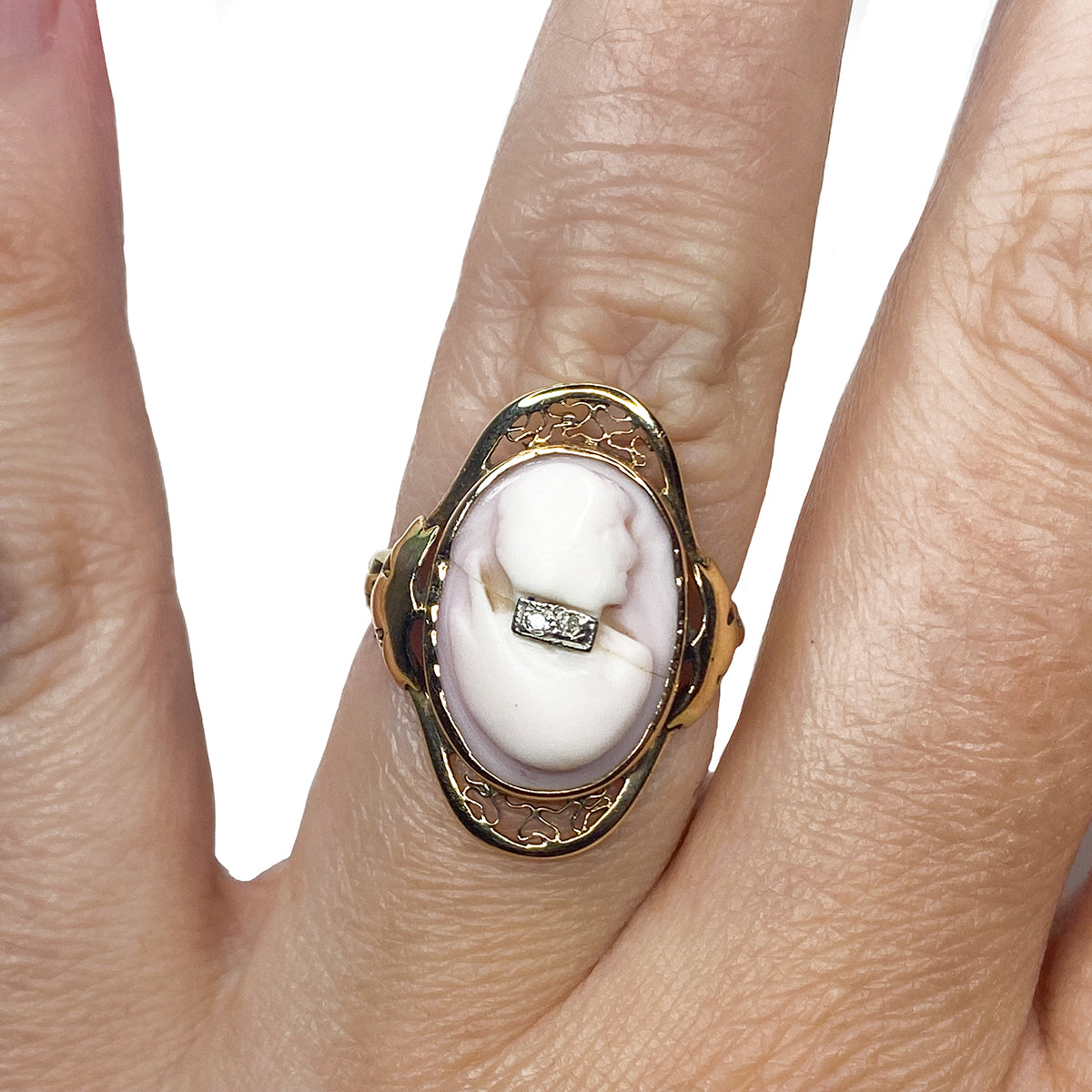 Vintage 10 k Yellow Gold Cameo Ring