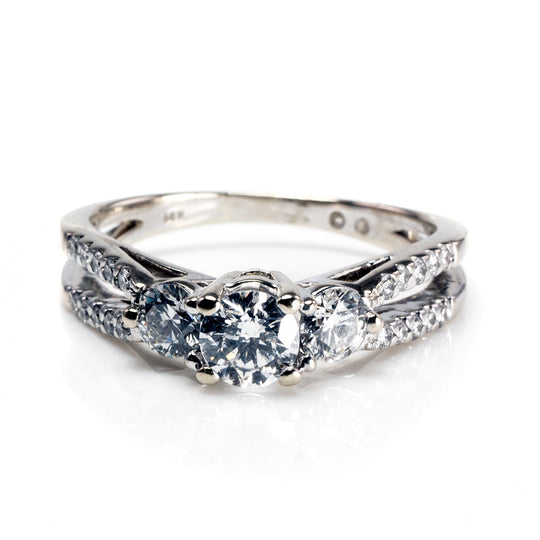 14k White Gold Diamond Ring