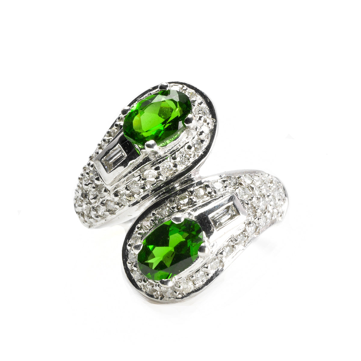 14 k White Gold Diamond and Green Stone Ring